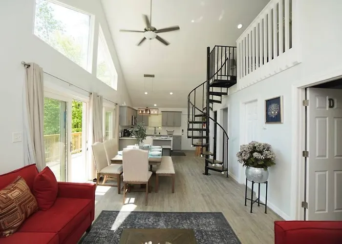 A Gorgeous Home, 5Br-2Bt, Perfect For Your Family!